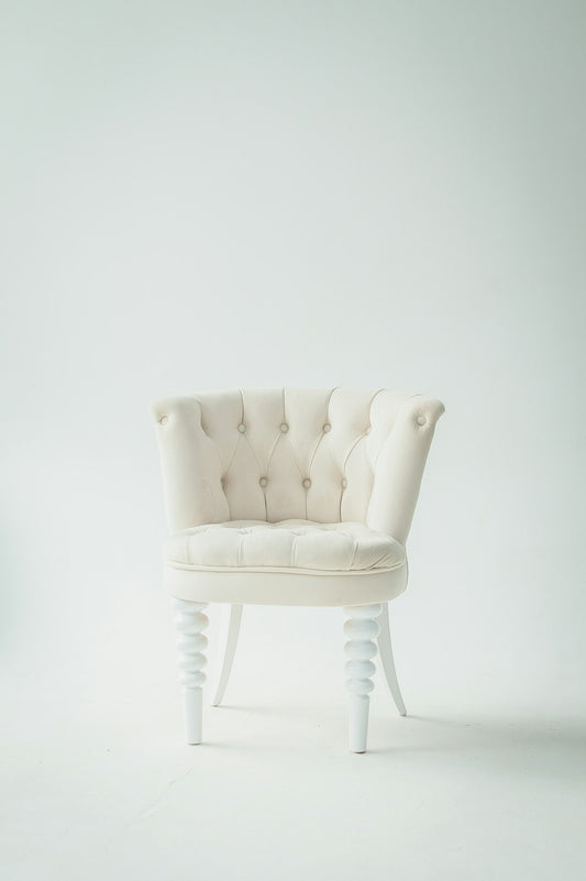 Oak lounge chair